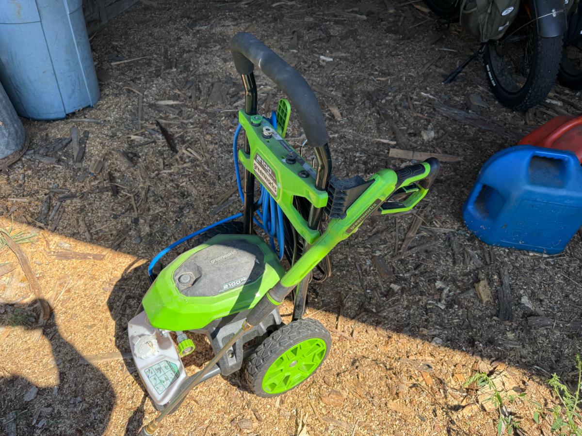 Power washer for the rabbitry